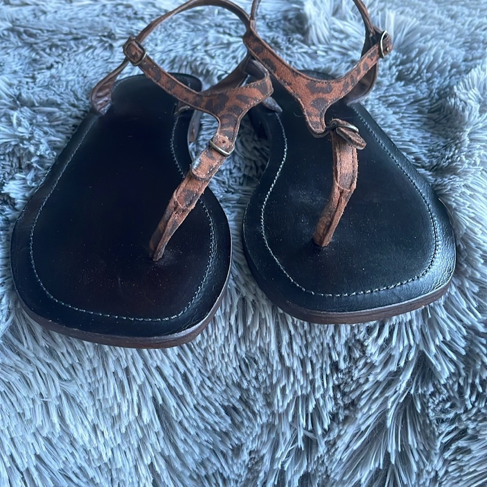 Free People ‘Alina’ Leopard Sandals - Picture 2 of 14